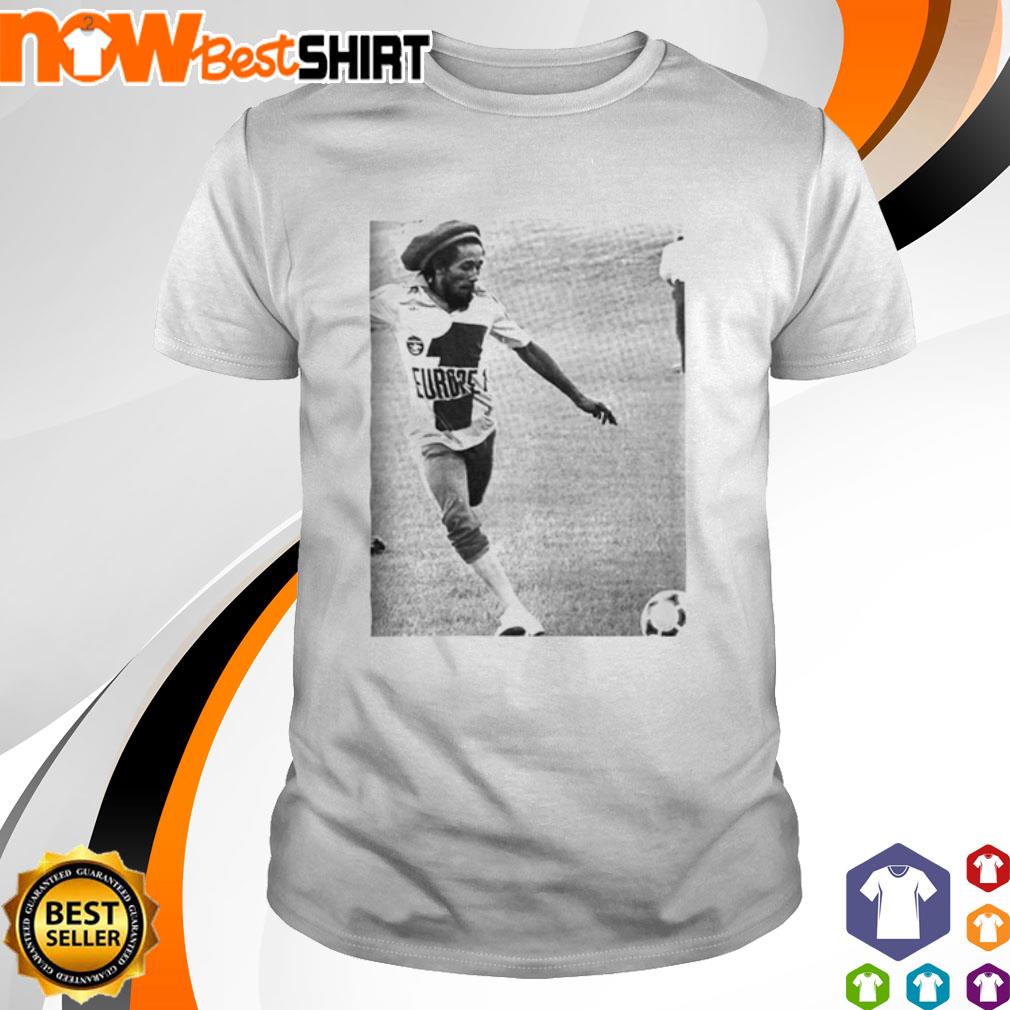 Bob Marley playing football vintage shirt, hoodie, sweatshirt and tank top