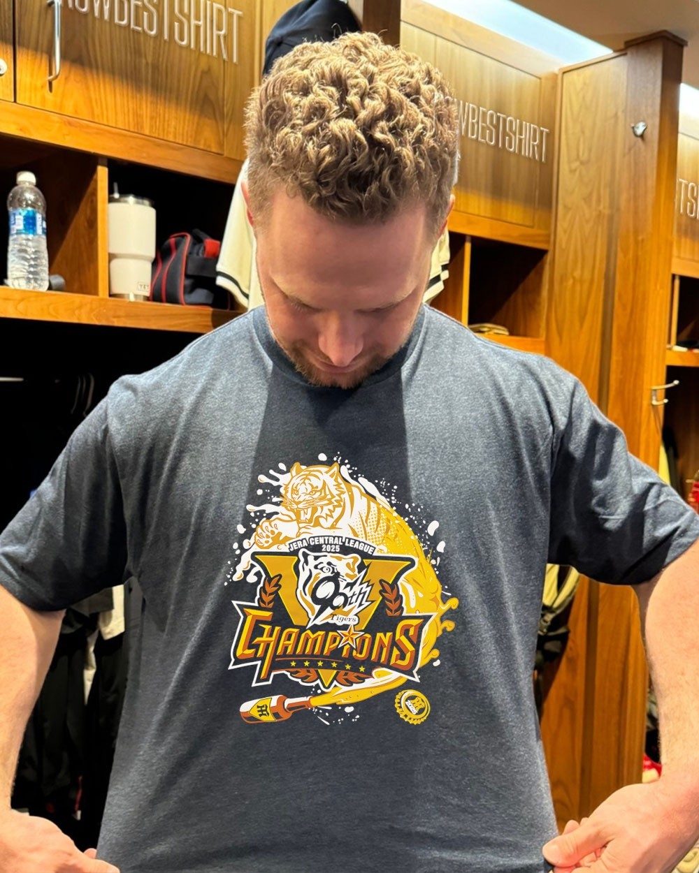 Hanshin Tigers 2025 Jera Central League Champions shirt, hoodie