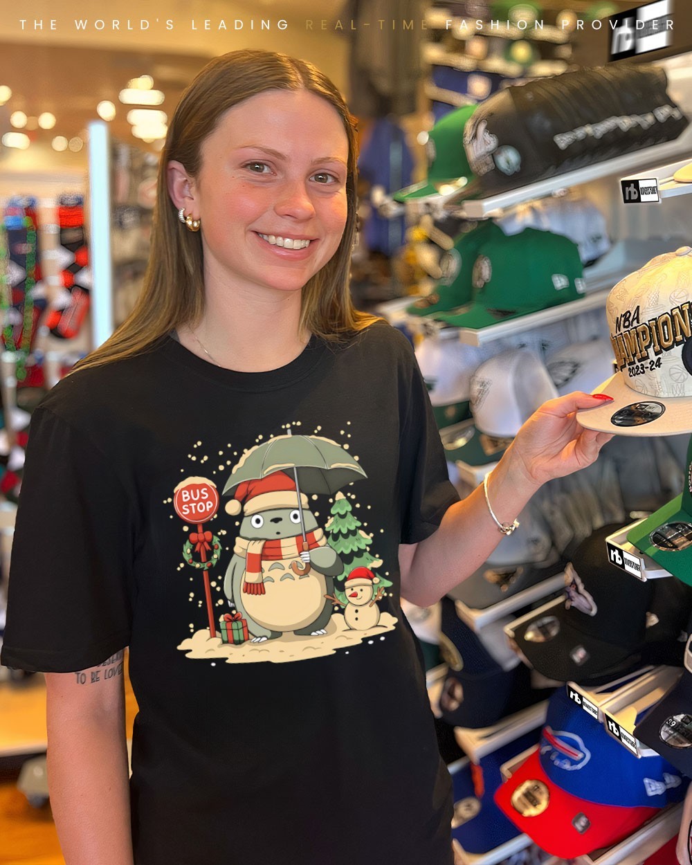 Totoro and Snowman bus stop Christmas 2025 shirt, hoodie