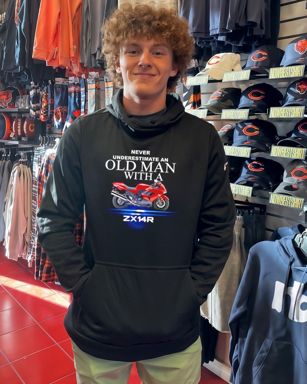 トップス 90s vintage Never underestimate an old man with a ZX 14R shirt, hoodie