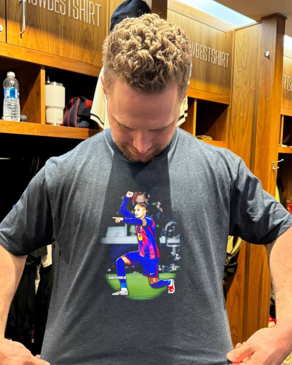 Raphinha Barcelona FC running shirt, hoodie, sweatshirt & apparel