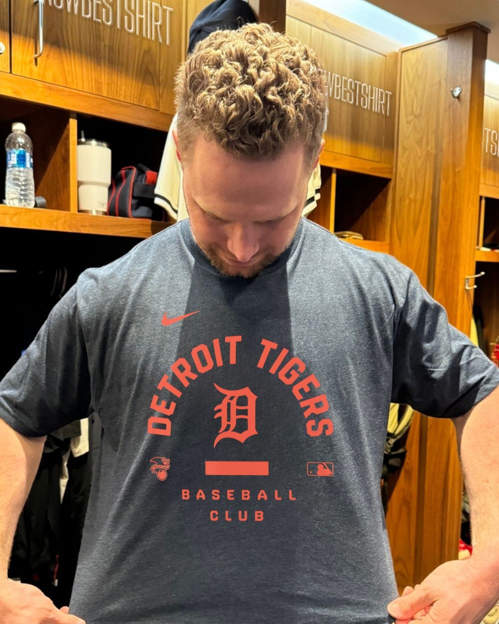 Official Detroit Tigers Baseball Club Nike American League shirt